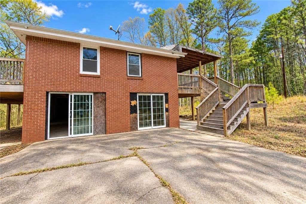 3 bedroom, 2 bathroom, 2,370 sq ft single family residence for sale at 140 Joe Bray Rd, Fayetteville, GA 30214 — photo 8