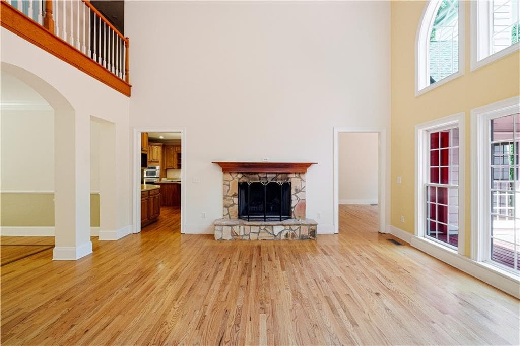 6 bedroom, 5 bathroom, 5,027 sq ft single family residence for sale at 65 Tanglewood Road, Newnan, GA 30263 — photo 3