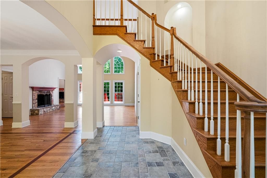 6 bedroom, 5 bathroom, 5,027 sq ft single family residence for sale at 65 Tanglewood Road, Newnan, GA 30263 — photo 6