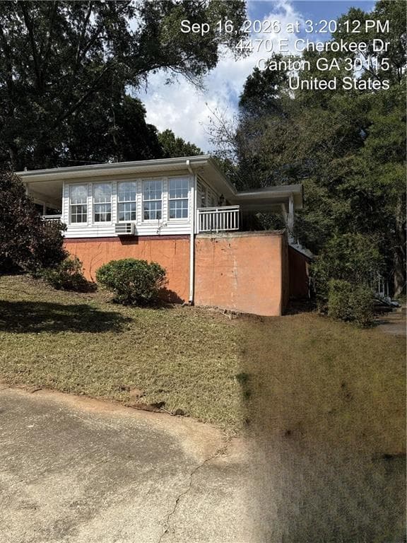 3 bedroom, 2 bathroom, 2,352 sq ft single family residence under contract at 4470 E Cherokee Drive, Canton, GA 30115 — photo 2