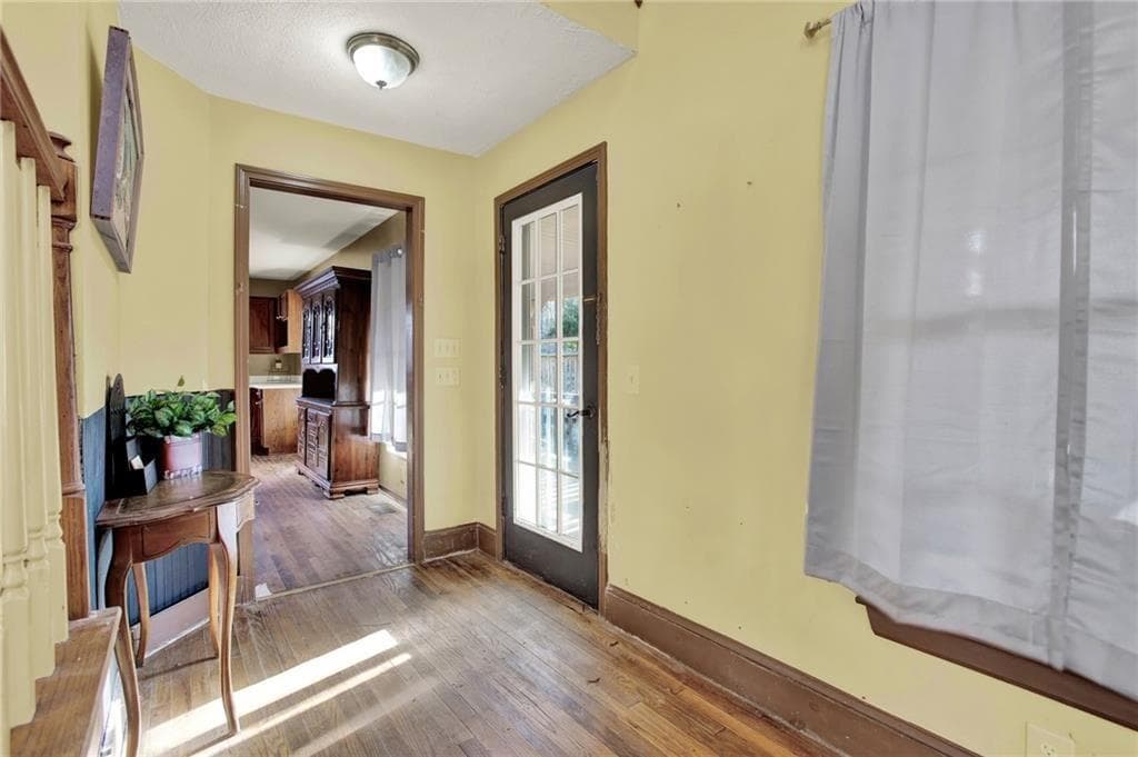 3 bedroom, 2 bathroom, 1,638 sq ft single family residence for sale at 549 Eagle Nest Trail, Ball Ground, GA 30107 — photo 4