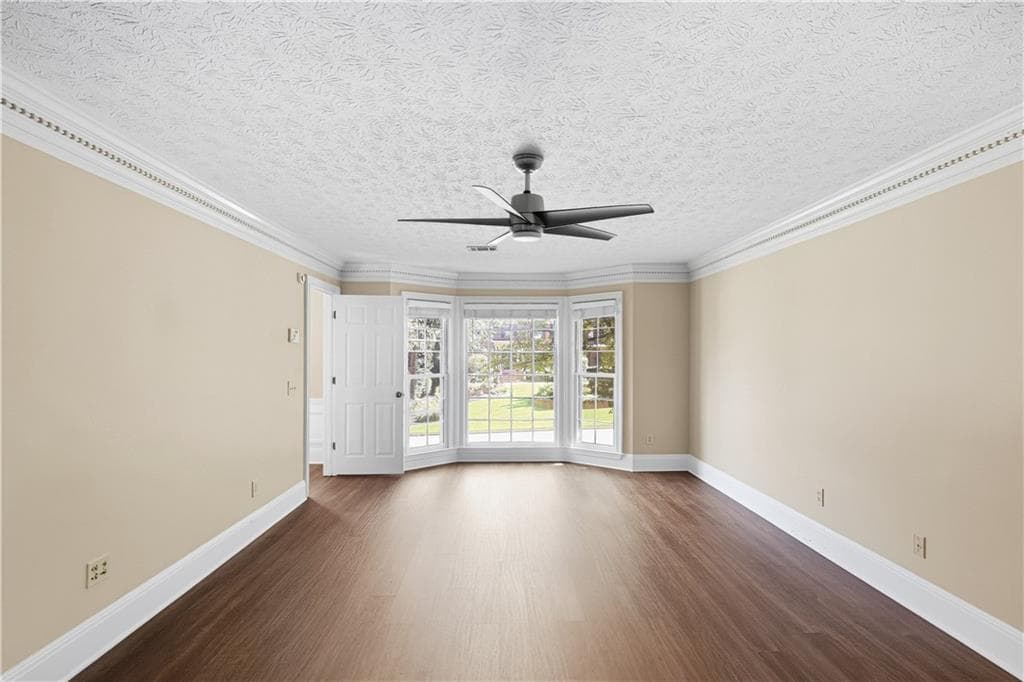 6 bedroom, 5 bathroom, 5,056 sq ft single family residence for sale at 2360 Kimbrough Court, Atlanta, GA 30350 — photo 4