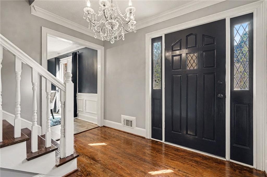 5 bedroom, 3 bathroom, 2,621 sq ft single family residence for sale at 3010 Wembley Ridge, Atlanta, GA 30340 — photo 3