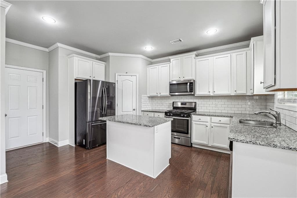 4 bedroom, 4 bathroom, 2,653 sq ft single family residence for rent at 659 Lynnfield Drive, Lawrenceville, GA 30045 for $2,700 a month — photo 10