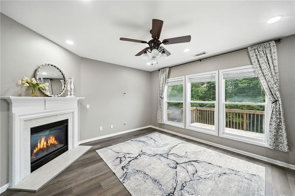 4 bedroom, 4 bathroom, 2,608 sq ft single family residence for rent at 6030 Ellington Cove, Cumming, GA 30040 for $2,700 a month — photo 3