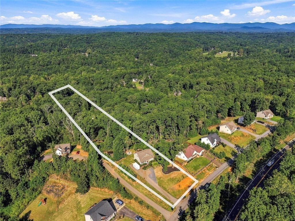 4 bedroom, 4 bathroom, 2,583 sq ft single family residence for sale at 120 Camp Drive, Dahlonega, GA 30533 — photo 3