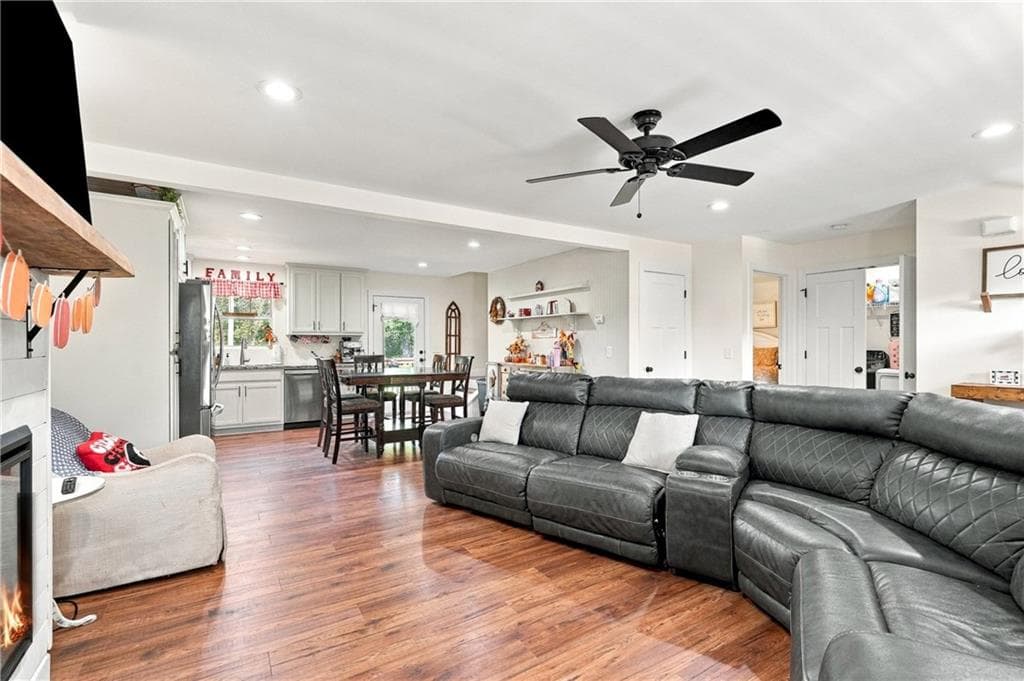 4 bedroom, 4 bathroom, 2,583 sq ft single family residence for sale at 120 Camp Drive, Dahlonega, GA 30533 — photo 10