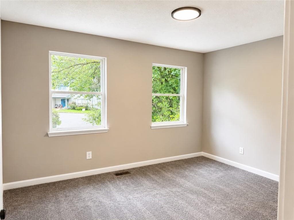 5 bedroom, 4 bathroom, 1,673 sq ft single family residence for sale at 10535 Virginia Pine Lane, Johns Creek, GA 30022 — photo 8