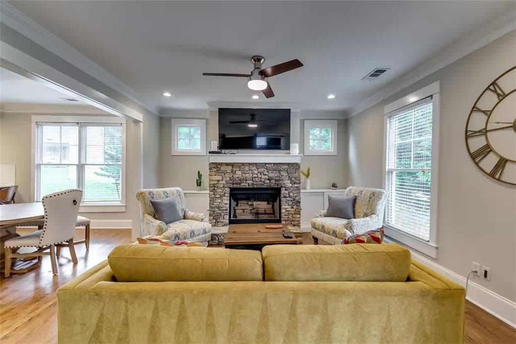 4 bedroom, 4 bathroom, 2,212 sq ft single family residence for rent at 1362 Eubanks Avenue, East Point, GA 30344 for $5,500 a month — photo 6