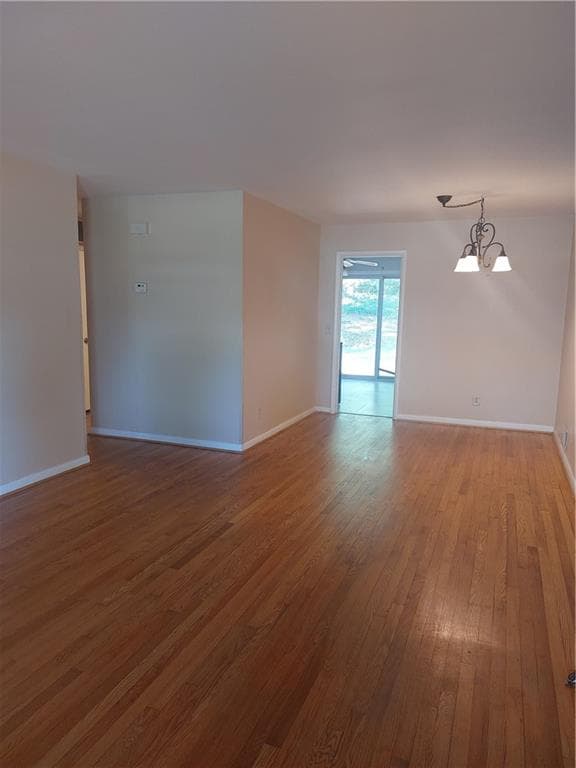 2 bedroom, 1 bathroom, 2,072 sq ft single family residence for sale at 4161 Windsor Oak Drive, Doraville, GA 30340 — photo 3