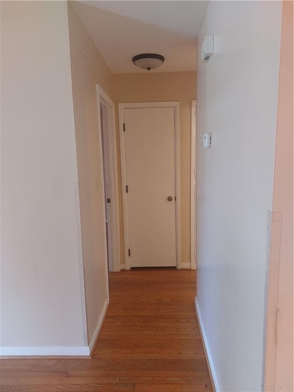 2 bedroom, 1 bathroom, 2,072 sq ft single family residence for sale at 4161 Windsor Oak Drive, Doraville, GA 30340 — photo 9