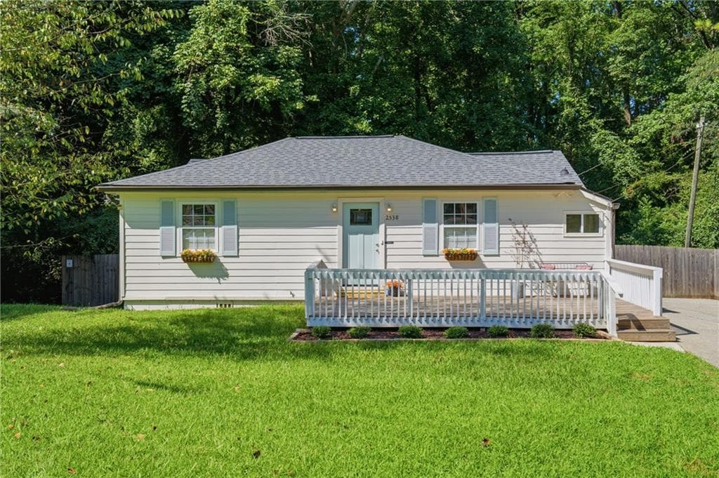 3 bedroom, 2 bathroom, 1,540 sq ft single family residence for sale at 2538 Gordon Circle, Smyrna, GA 30080