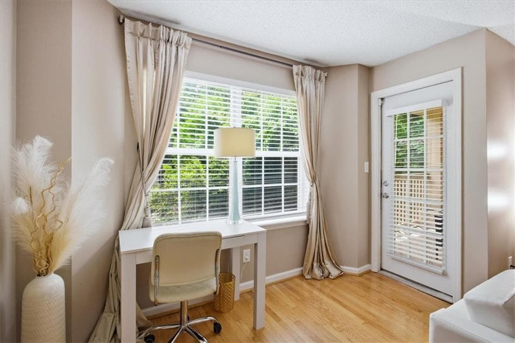 1 bedroom, 1 bathroom, 690 sq ft condominium for sale at 3069 Chastain Park Court, Atlanta, GA 30342 — photo 6