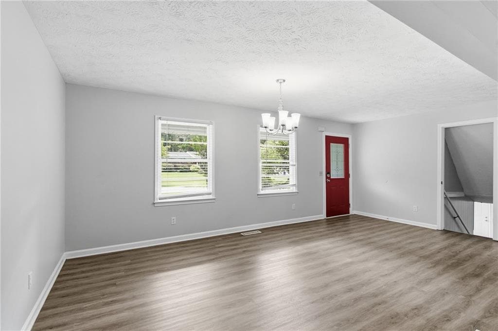 3 bedroom, 2 bathroom, 2,084 sq ft single family residence for sale at 7280 Hollyhock Drive, Douglasville, GA 30135 — photo 4