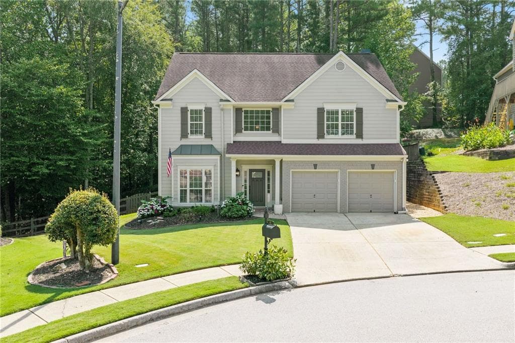 4 bedroom, 3 bathroom, 2,240 sq ft single family residence for sale at 18 Creek Branch Court, Acworth, GA 30101 — photo 2