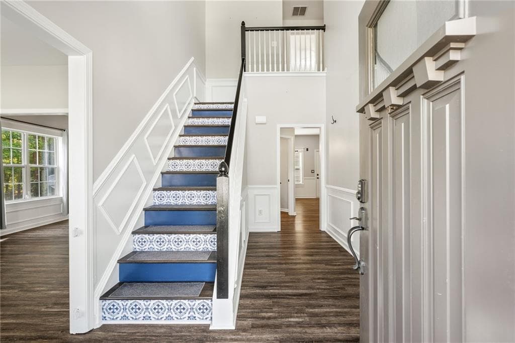 4 bedroom, 3 bathroom, 2,240 sq ft single family residence for sale at 18 Creek Branch Court, Acworth, GA 30101 — photo 4