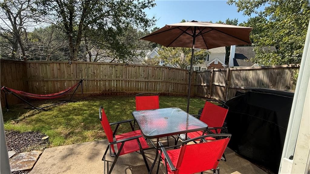 2 bedroom, 3 bathroom, 1,409 sq ft single family residence for rent at 108 Devonshire Drive, Roswell, GA 30022 for $2,200 a month — photo 10
