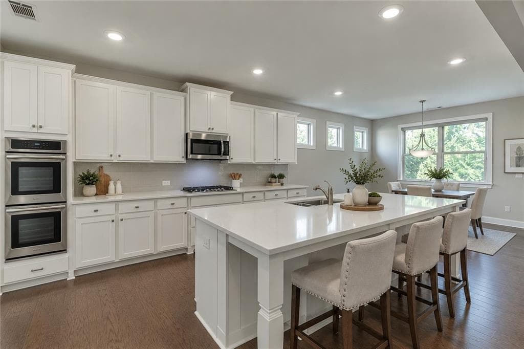 5 bedroom, 4 bathroom, 3,450 sq ft single family residence for sale at 3005 Davidsonville Drive, Cumming, GA 30041 — photo 2