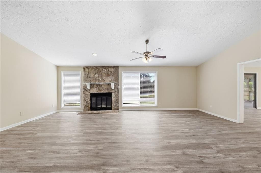 4 bedroom, 3 bathroom, 3,083 sq ft single family residence for sale at 5006 Stoney Point Circle, Stone Mountain, GA 30088 — photo 4