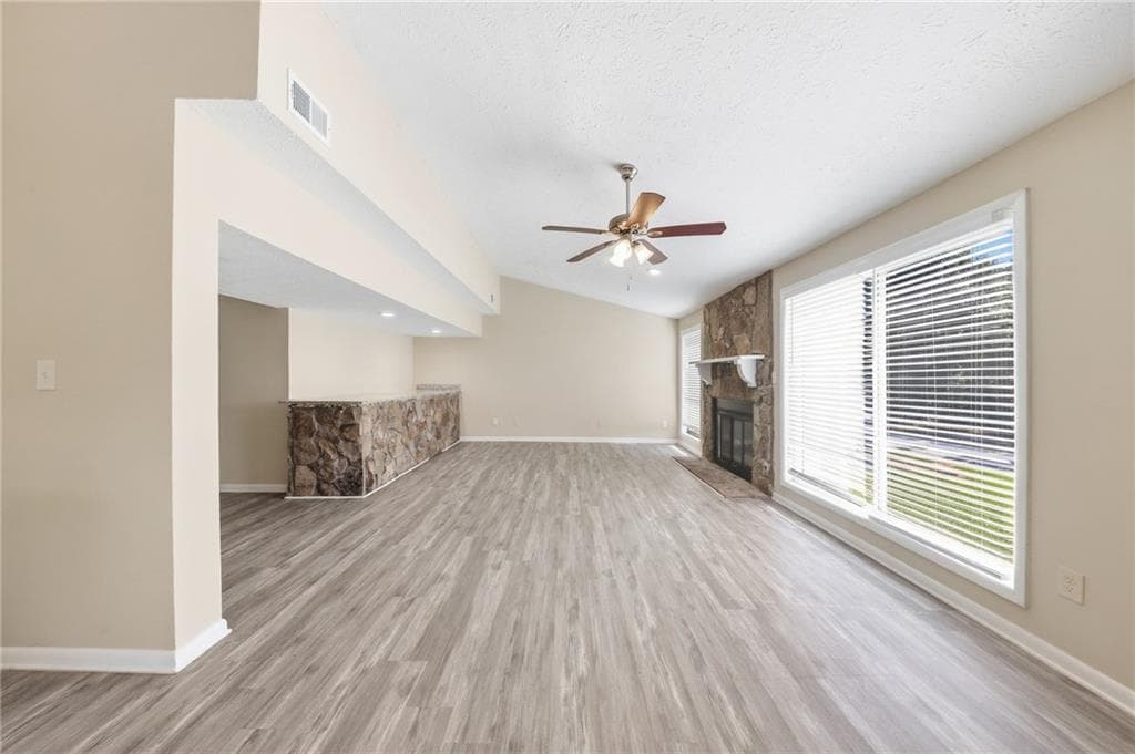 4 bedroom, 3 bathroom, 3,083 sq ft single family residence for sale at 5006 Stoney Point Circle, Stone Mountain, GA 30088 — photo 5