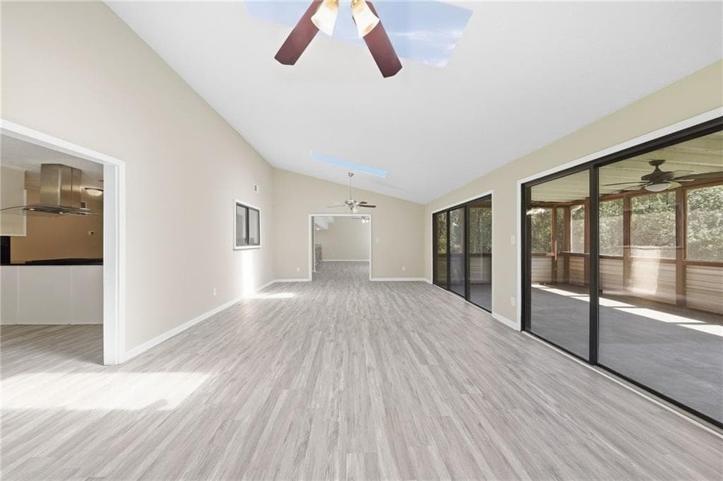 4 bedroom, 3 bathroom, 3,083 sq ft single family residence for sale at 5006 Stoney Point Circle, Stone Mountain, GA 30088 — photo 8