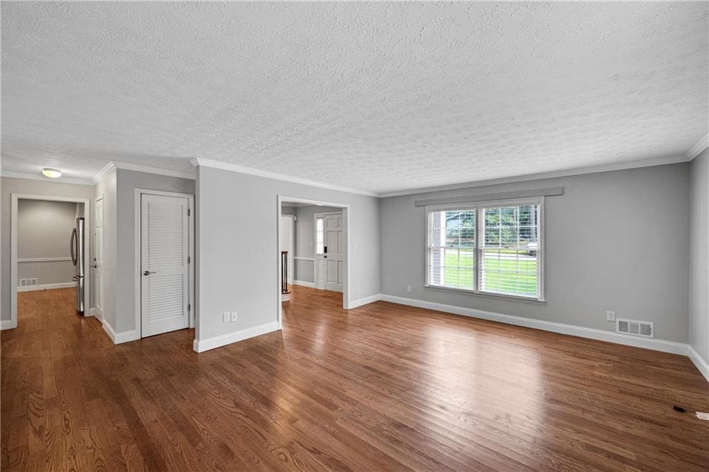 4 bedroom, 3 bathroom, 2,382 sq ft single family residence for rent at 5223 Davantry Drive, Dunwoody, GA 30338 for $3,500 a month — photo 7