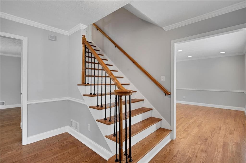 4 bedroom, 3 bathroom, 2,382 sq ft single family residence for rent at 5223 Davantry Drive, Dunwoody, GA 30338 for $3,500 a month — photo 8
