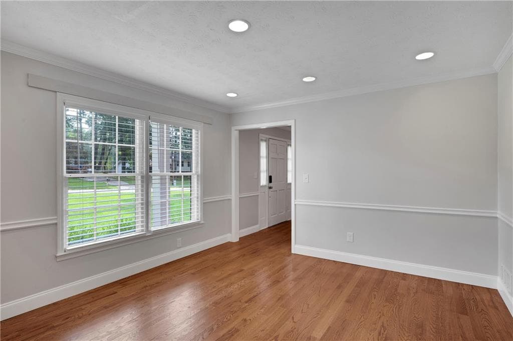 4 bedroom, 3 bathroom, 2,382 sq ft single family residence for rent at 5223 Davantry Drive, Dunwoody, GA 30338 for $3,500 a month — photo 9