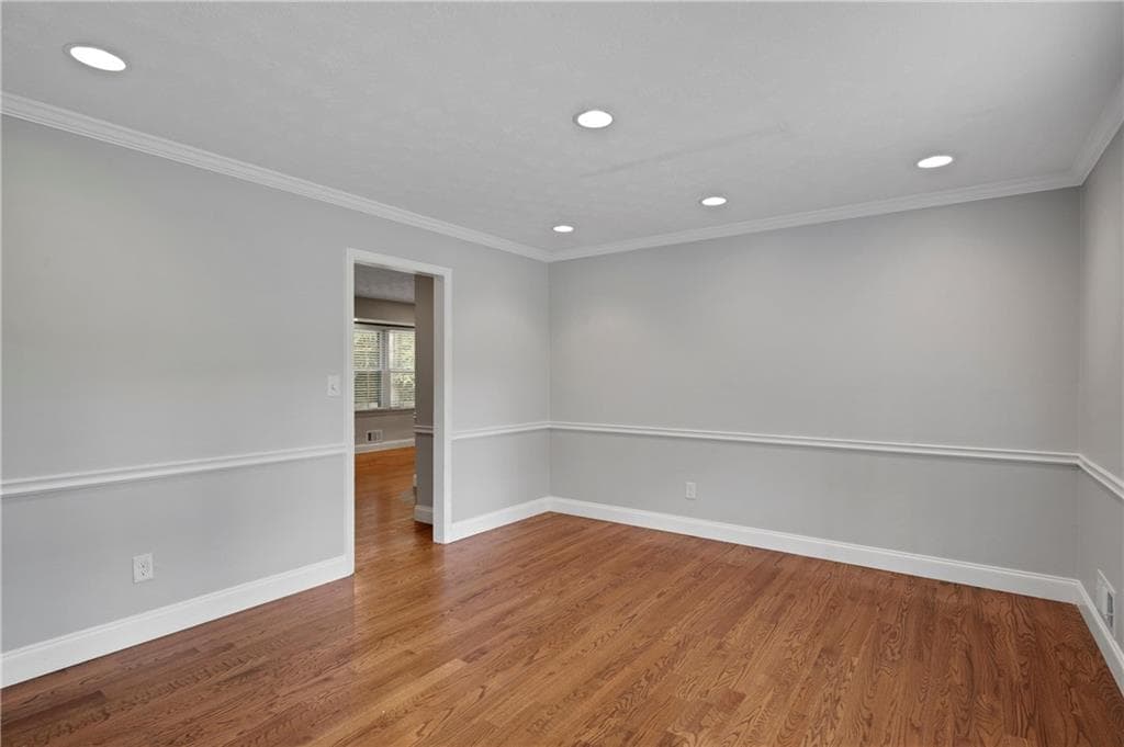 4 bedroom, 3 bathroom, 2,382 sq ft single family residence for rent at 5223 Davantry Drive, Dunwoody, GA 30338 for $3,500 a month — photo 10