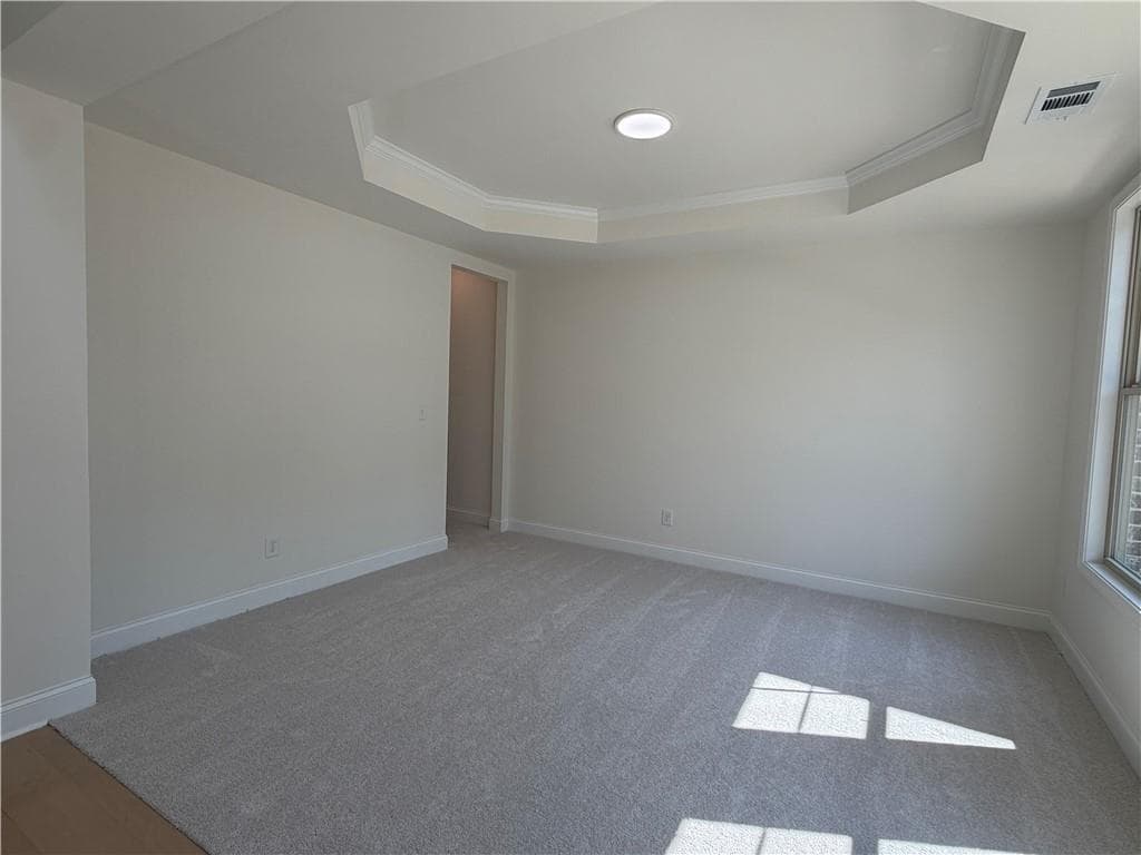 5 bedroom, 3 bathroom, 3,000 sq ft single family residence for rent at 5927 Creek Indian Drive, Sugar Hill, GA 30518 for $3,700 a month — photo 3