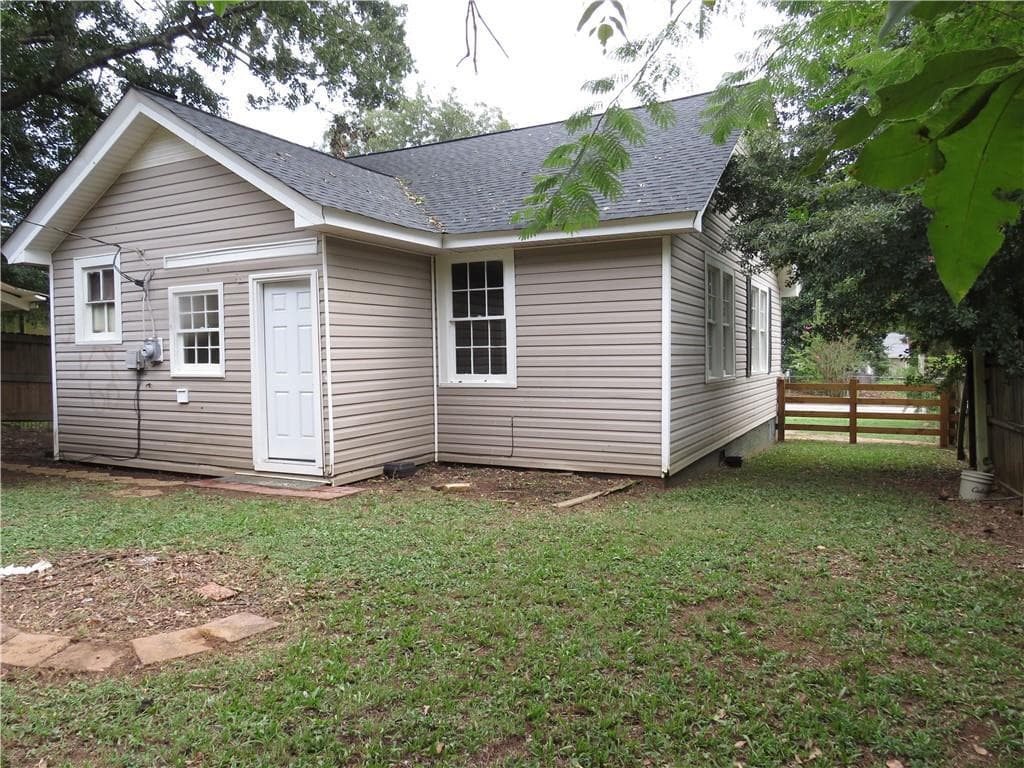 2 bedroom, 1 bathroom, 1,136 sq ft single family residence for sale at 574 Lane Street, Rockmart, GA 30153 — photo 6