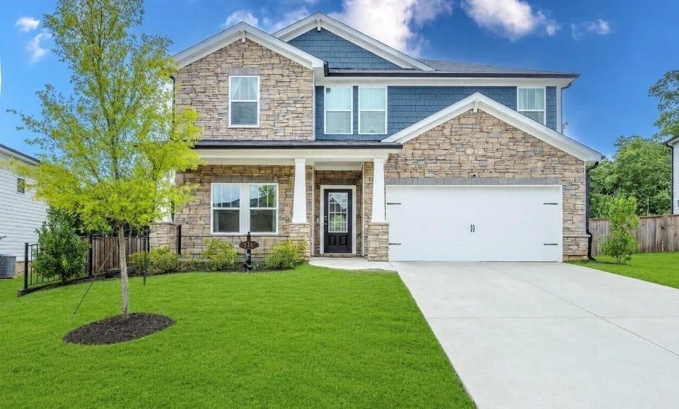 5 bedroom, 3 bathroom, 3,321 sq ft single family residence for sale at 4311 Dean Grove Way, Loganville, GA 30052 — photo 2