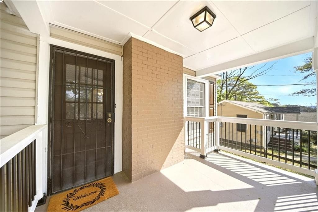 3 bedroom, 2 bathroom, 1,364 sq ft single family residence for sale at 751 Skyview Drive, Marietta, GA 30060 — photo 4