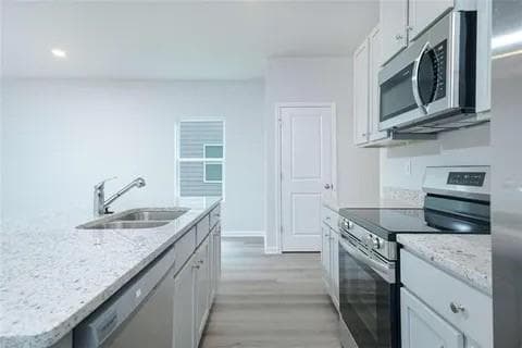 3 bedroom, 3 bathroom, 1,560 sq ft townhouse for sale at 141 Village Green Drive, Adairsville, GA 30103 — photo 5