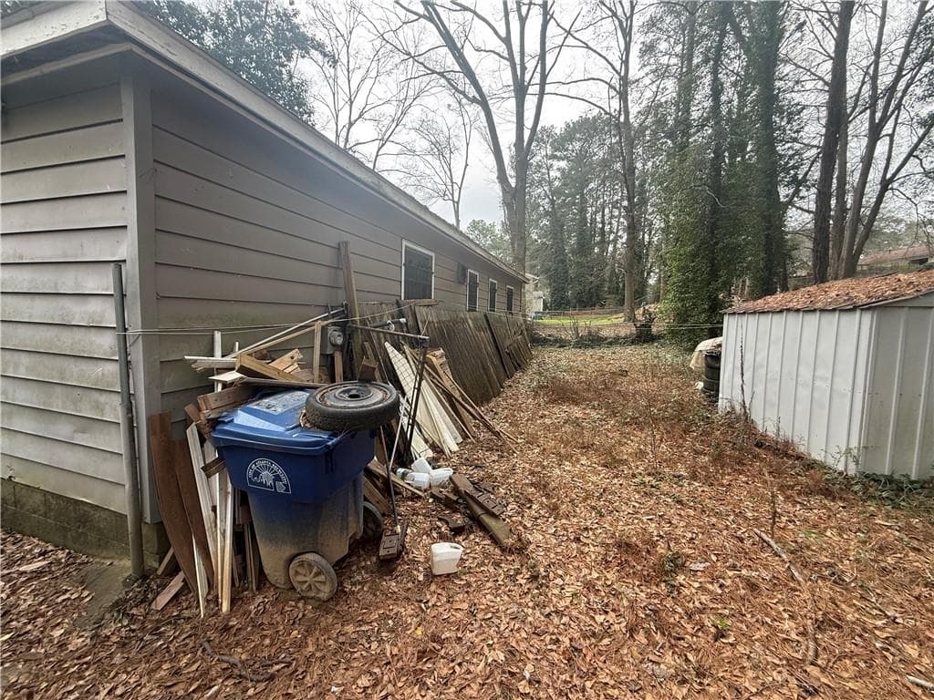 3 bedroom, 1 bathroom, 845 sq ft single family residence for sale at 734 Alfred Road, Atlanta, GA 30331 — photo 7