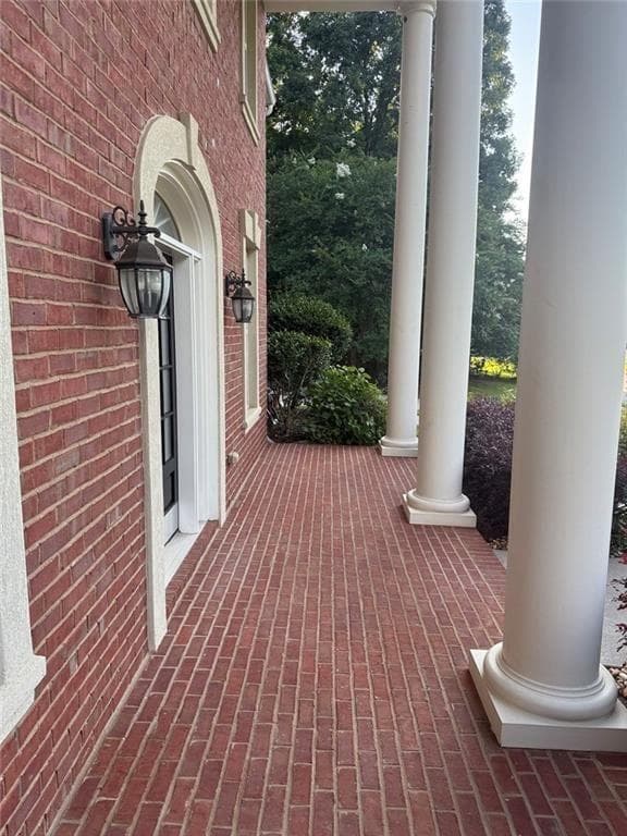 4 bedroom, 4 bathroom, 3,758 sq ft single family residence for sale at 102 Westmont Way, Tyrone, GA 30290 — photo 2
