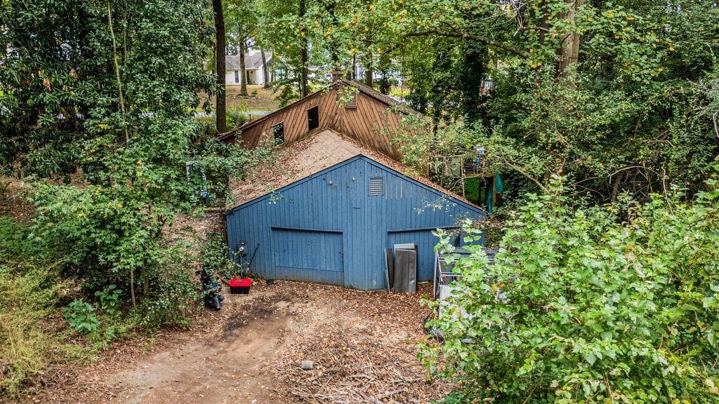 3 bedroom, 2 bathroom, 1,728 sq ft single family residence for sale at 2675 Timberline Road, Marietta, GA 30062 — photo 7
