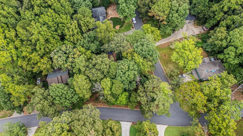 3 bedroom, 2 bathroom, 1,728 sq ft single family residence for sale at 2675 Timberline Road, Marietta, GA 30062 — photo 10