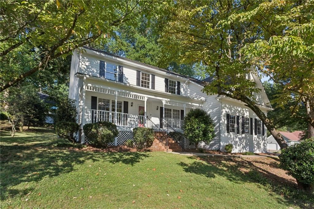 4 bedroom, 3 bathroom, 2,618 sq ft single family residence for sale at 580 Berkeley Lane, Kennesaw, GA 30144 — photo 2