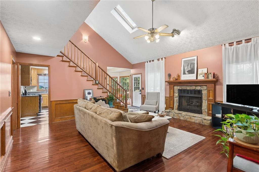 4 bedroom, 3 bathroom, 2,618 sq ft single family residence for sale at 580 Berkeley Lane, Kennesaw, GA 30144 — photo 8