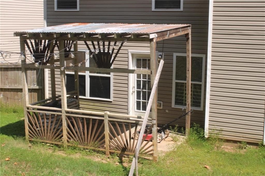 4 bedroom, 3 bathroom, 2,244 sq ft single family residence for sale at 7809 Newbury Drive, Jonesboro, GA 30236 — photo 9