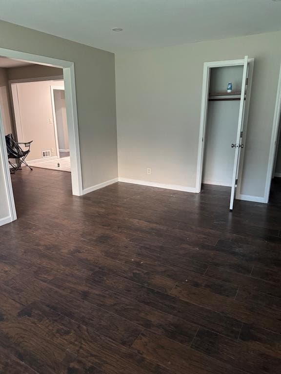 4 bedroom, 2 bathroom, 1,172 sq ft single family residence for sale at 3067 Barksdale Circle, East Point, GA 30344 — photo 6