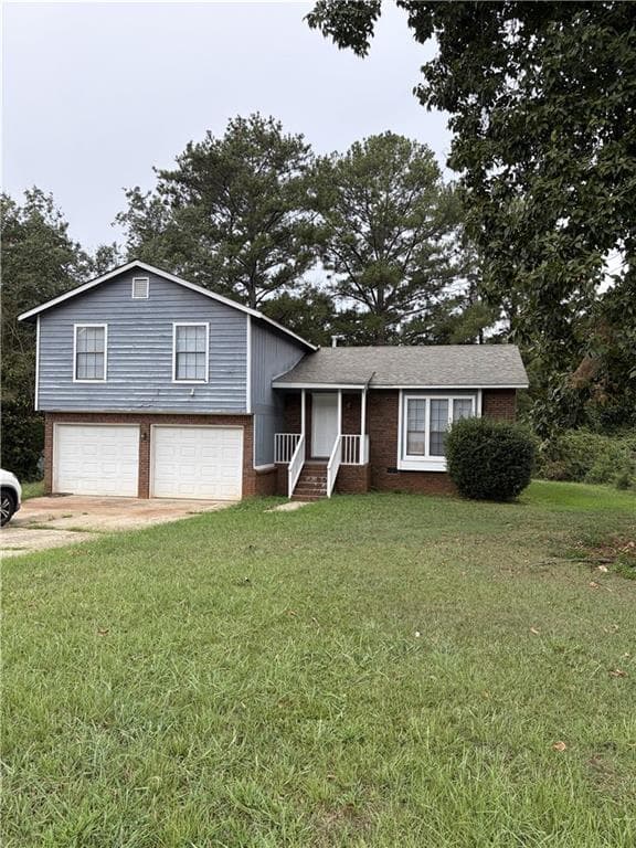 3 bedroom, 3 bathroom, 2,489 sq ft single family residence for sale at 3273 Corktree Trail, Lithonia, GA 30038 — photo 2