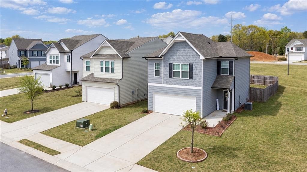 3 bedroom, 3 bathroom, 1,500 sq ft single family residence for sale at 5004 Fawnwood Drive, Gainesville, GA 30504