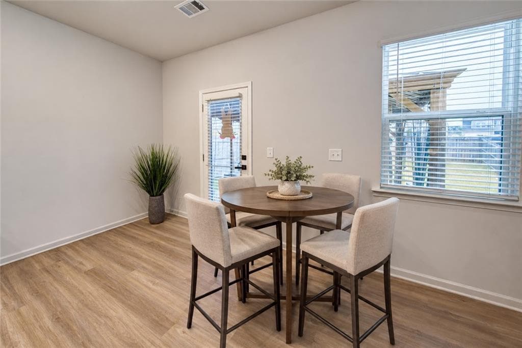 3 bedroom, 3 bathroom, 1,500 sq ft single family residence for sale at 5004 Fawnwood Drive, Gainesville, GA 30504 — photo 8