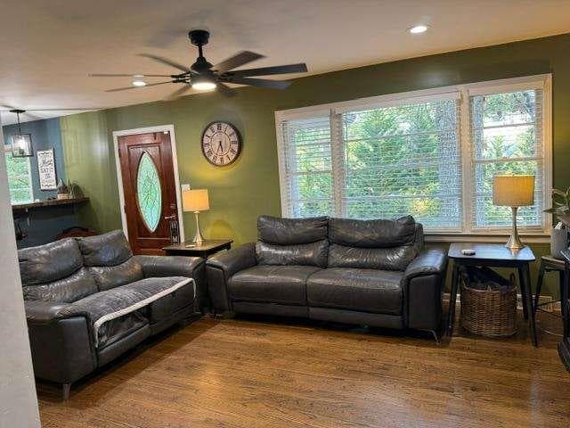 4 bedroom, 4 bathroom, 2,000 sq ft single family residence for sale at 428 Blackberry Lane, Lindale, GA 30147 — photo 2