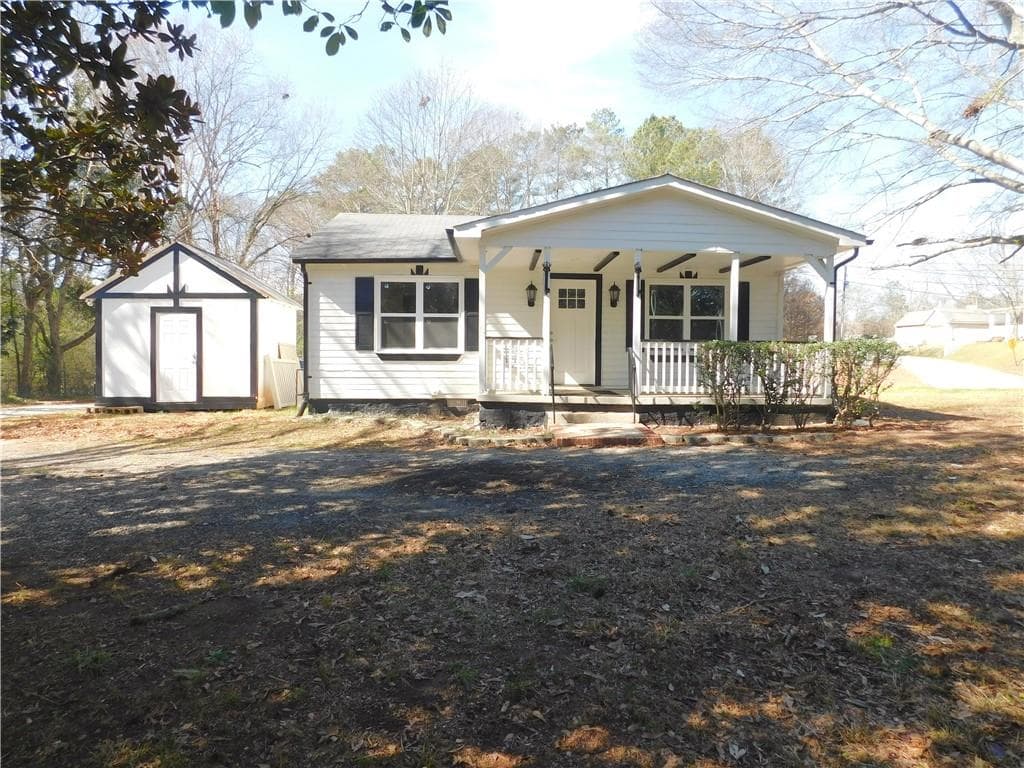 2 bedroom, 2 bathroom, 936 sq ft single family residence for sale at 2625 Rock Chapel Road, Lithonia, GA 30058 — photo 2