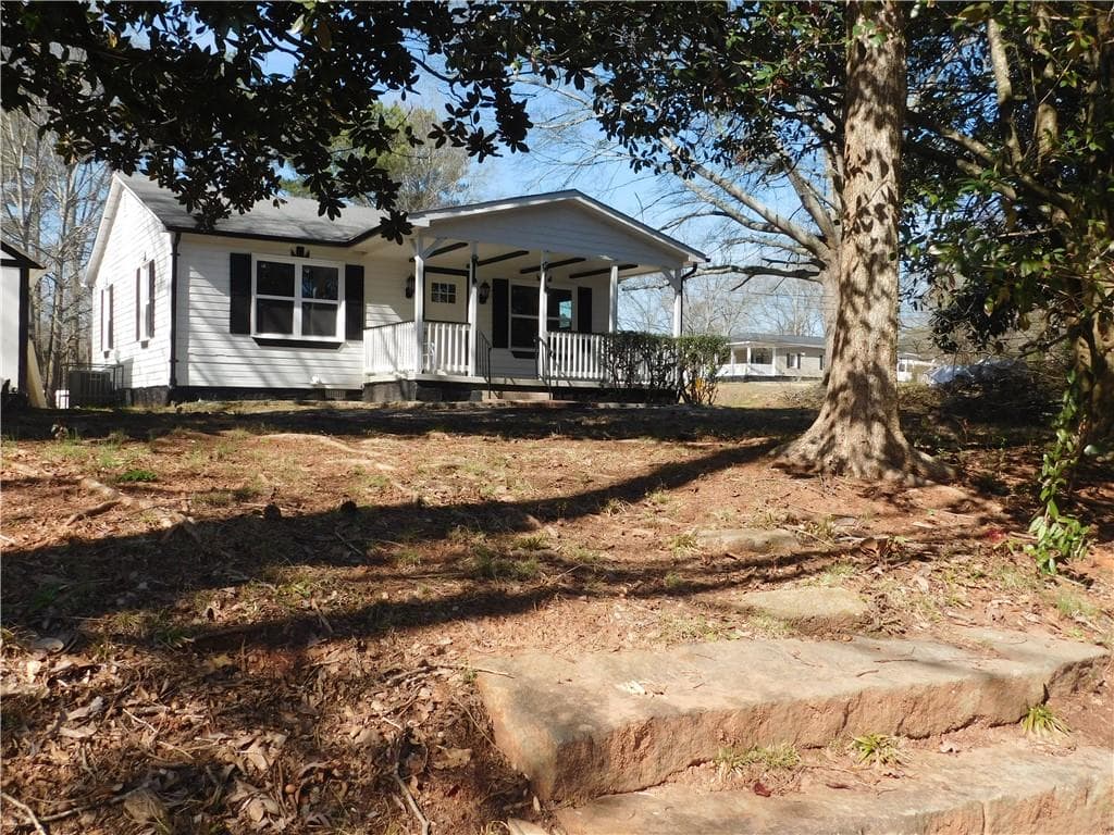 2 bedroom, 2 bathroom, 936 sq ft single family residence for sale at 2625 Rock Chapel Road, Lithonia, GA 30058 — photo 3
