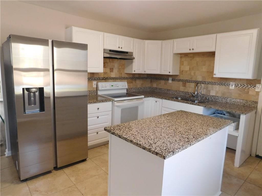 2 bedroom, 2 bathroom, 936 sq ft single family residence for sale at 2625 Rock Chapel Road, Lithonia, GA 30058 — photo 5