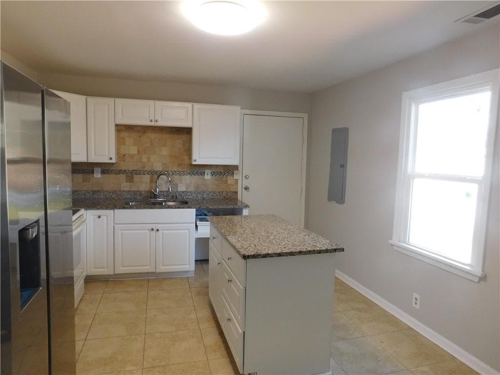 2 bedroom, 2 bathroom, 936 sq ft single family residence for sale at 2625 Rock Chapel Road, Lithonia, GA 30058 — photo 8